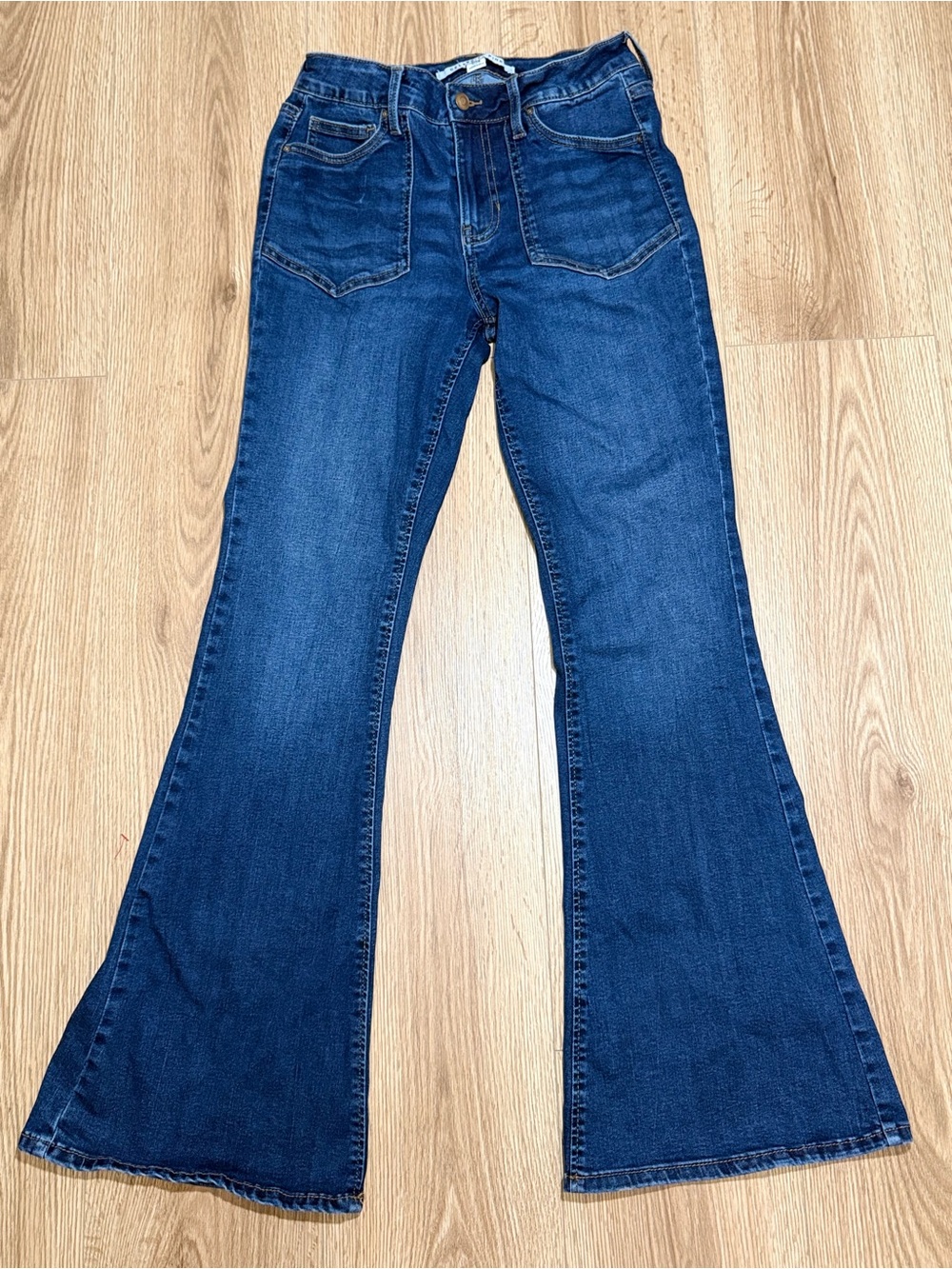 Celebrity Pink Flare Jeans Medium Wash Blue High‎ Rise Patch Pocket Size 7/28